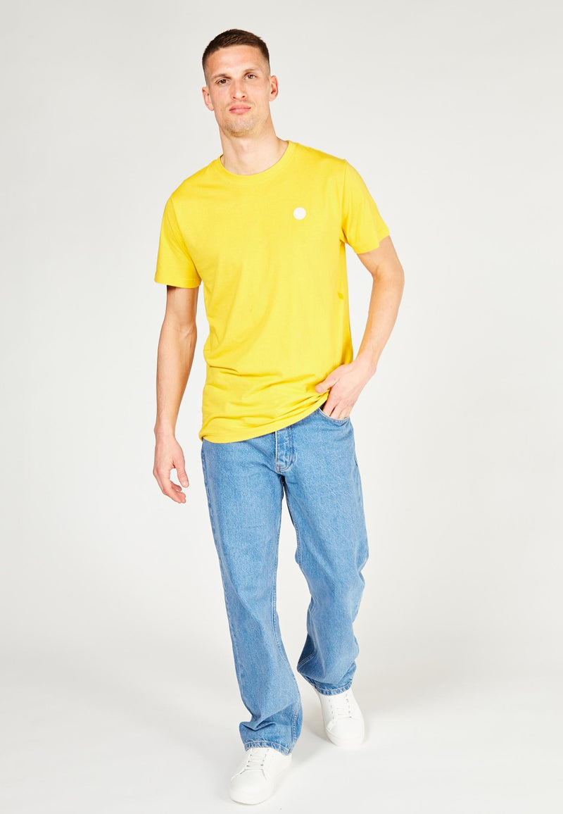 Kronstadt Timmi t-shirt af økologisk bomuld og genanvendt polyester. Tee Yellow